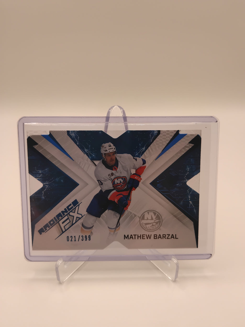 2022-23 SPX Mathew Barzal 021/399