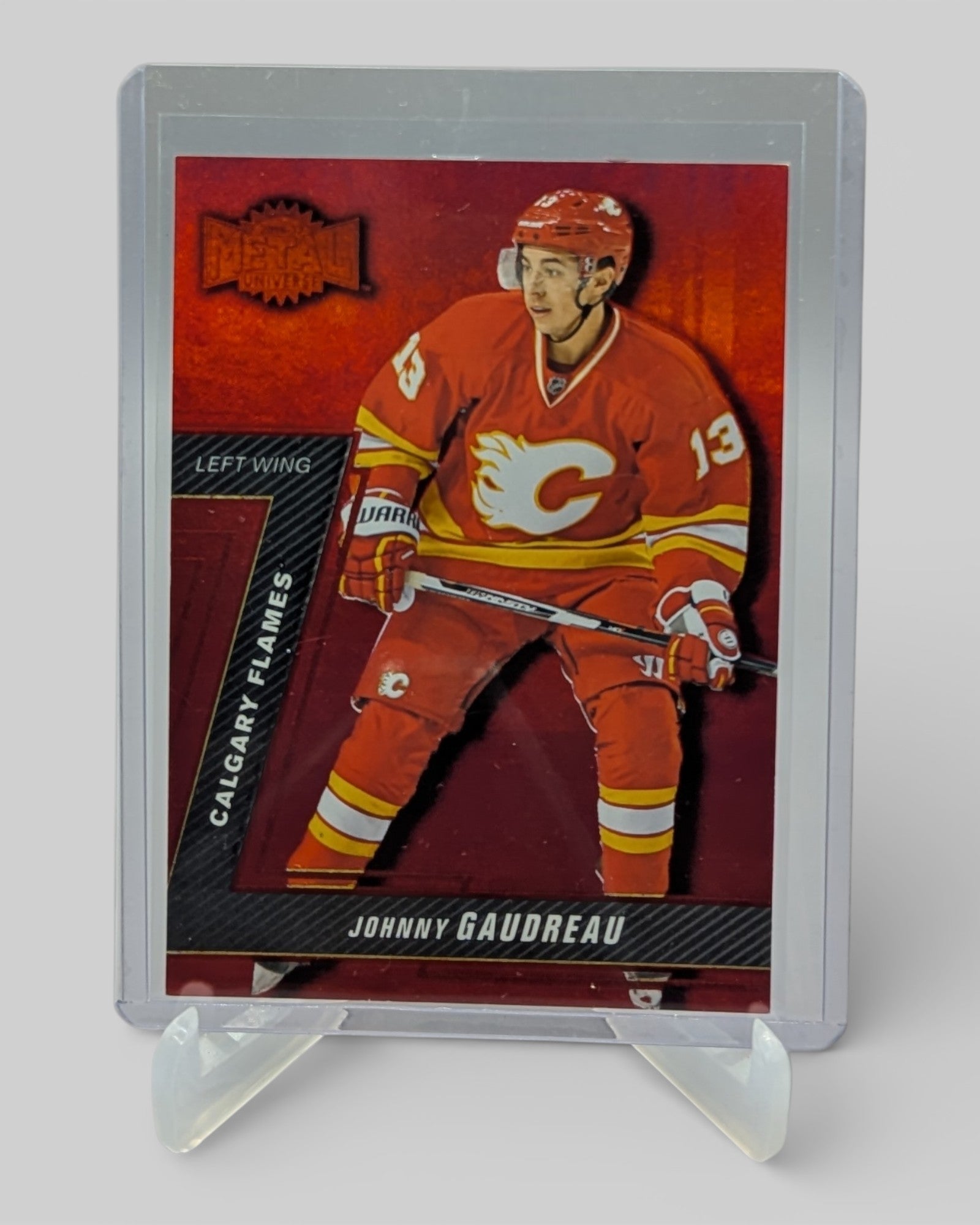 2016-17 Fleer Showcase #MU-17 Johnny Gaudreau Metal Universe PMG Red #/150